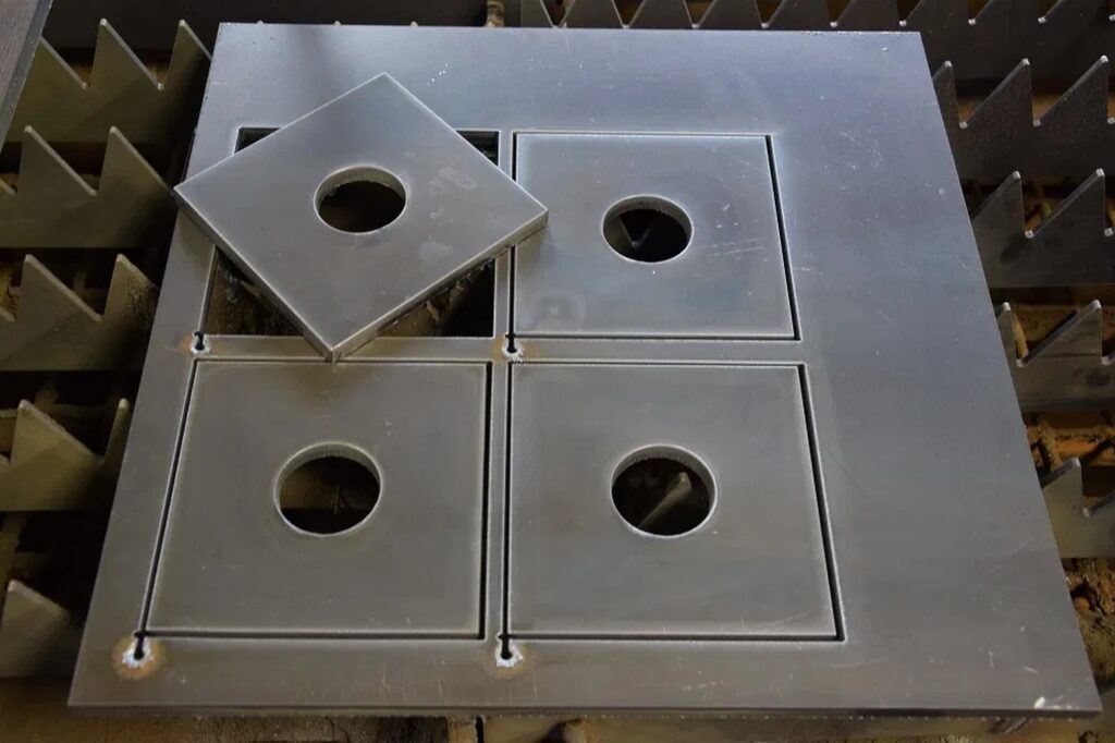 PORTABLE FLAME CUTTING MACHINE FAVORIT V – CNC